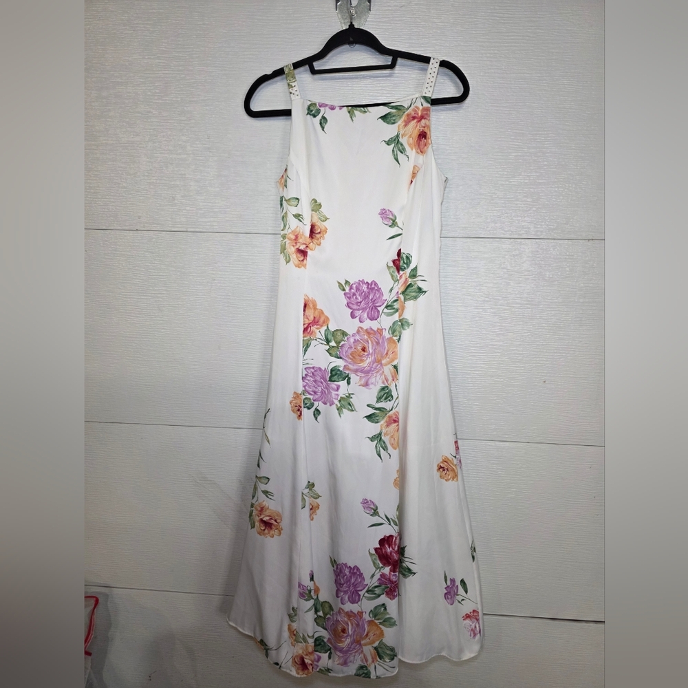 Elegant Floral Maxi Dress in White with Multicolor Accents